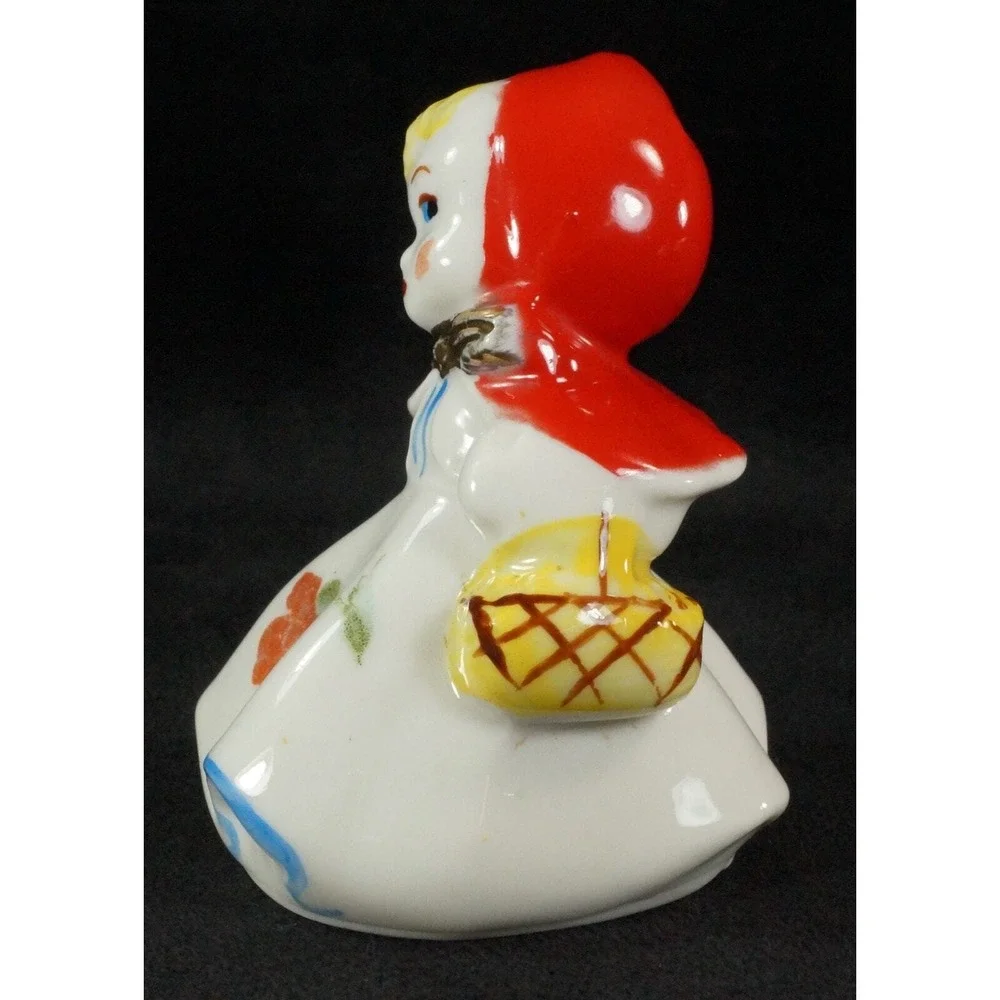 Vtg Hull Pottery Little Red Riding Hood Salt & Pepper Shakers 3.24
